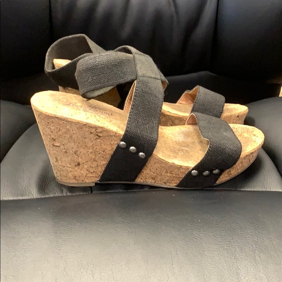 Lucky Brand Shoes - Wedge sandal